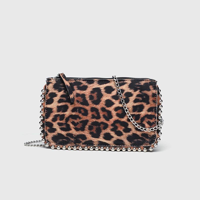 

ZR Cross-border Women s Bag Trendy New Leopard Print Rivet Single-shoulder Cross-body Niche Design Wallet Chain All-match