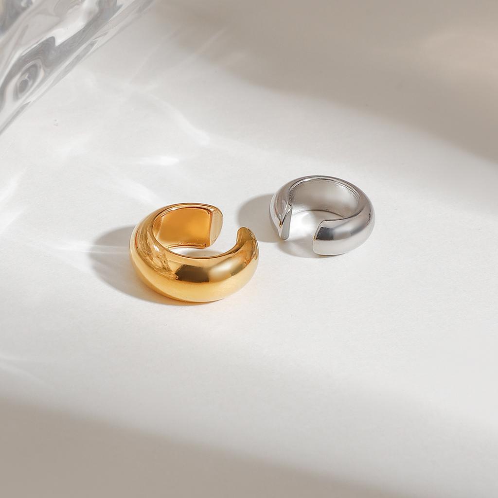 Yori 18K Gold Plated Stainless Steel Ear Clamps Dual Tone Curved Design Elegant Modern for Any Occasion Jewelry NEW