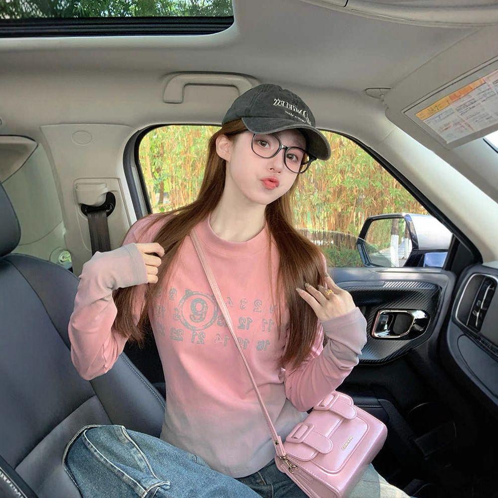 

Women s Sweet & Spicy Gradient Long Sleeve T-shirt - Slim Fit, Beautiful Letter Print, Perfect for Spring/Autumn. M (Recommended for under 90 lbs) розовый