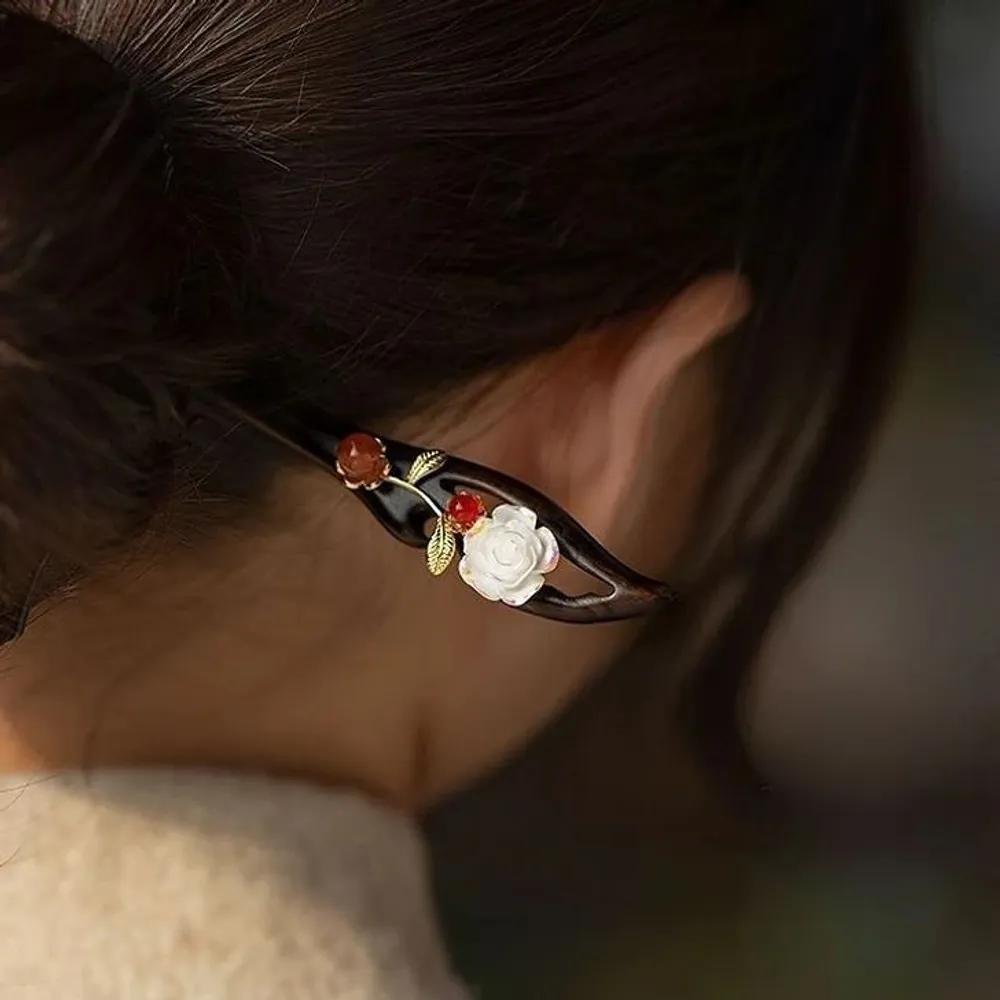 Elegant Pearl White Rose Hairpin