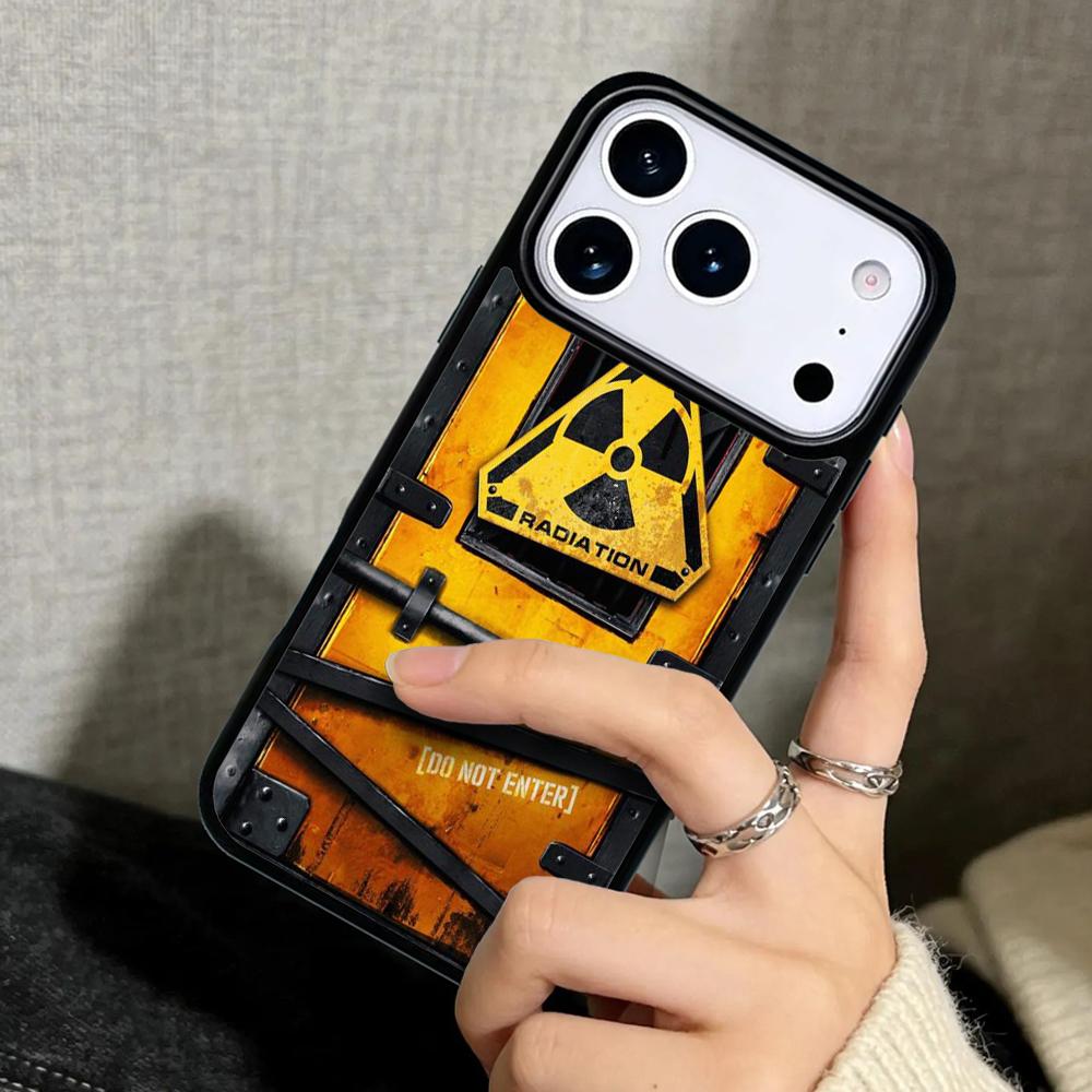 Capa Case for iPhone 17 Air 16 Pro Max 15 Plus 11 13 Mini 14 12 Back Phone Cover Nuclear Radiation Warning Sign