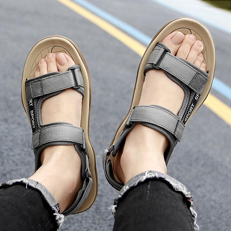 Fashion Summer Luxury Brand Men Sandals Fashion Design Breathable Casual Shoes Men Soft Bottom Outdoor Beach Sandals Men Walking Shoes