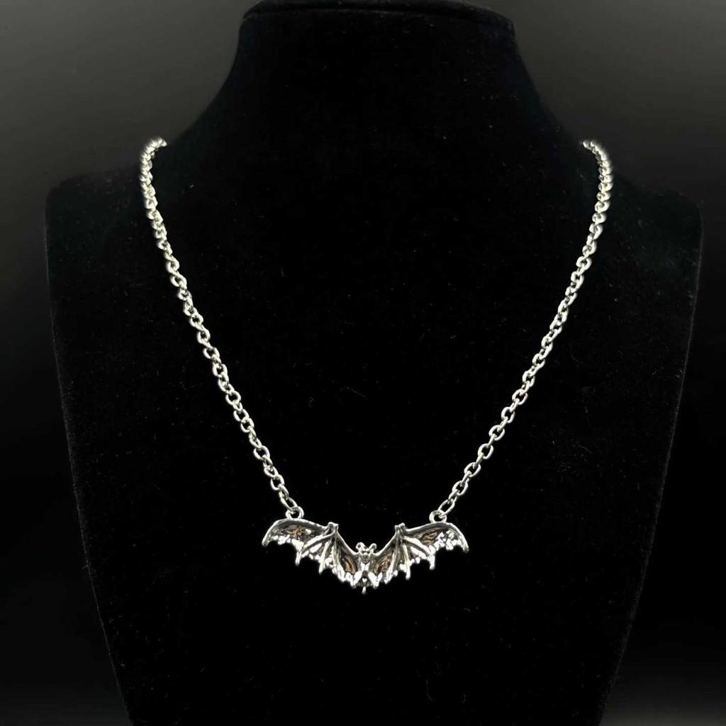 Gothic Punk Bat Pendant Necklace - Halloween Fashion Statement