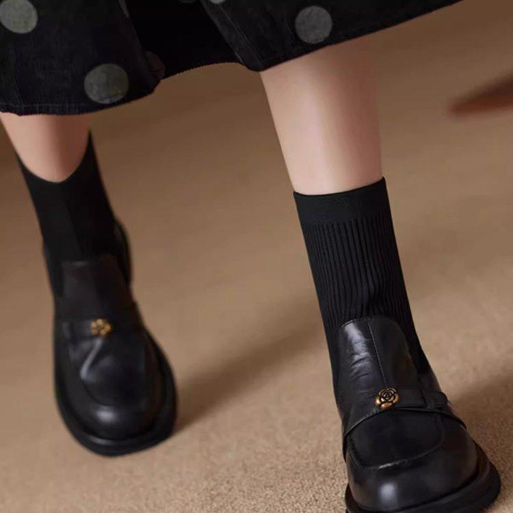 [Ushilai] British Style Thin Boots Women's 2025 Spring New Camellia Pearl Thick Heel Elastic Martin Boots