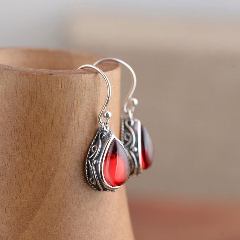 Huitan Waterdrop Red/Green Stone Dangle Earrings for Women Newly Designed Vintage  Color Female Daily Wear  Jewelry