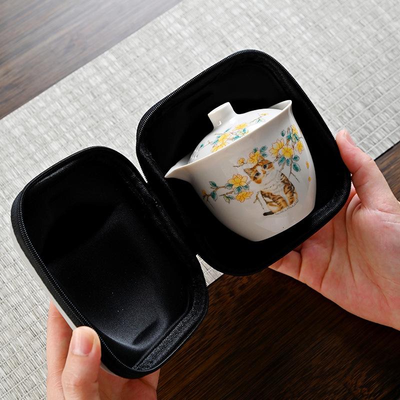 Kleine Gelbe Katze Ru Kiln Reise-Teeset Tragbare Express-Tasse Ein Kännchen Drei Tassen Outdoor Kung Fu Teetassen