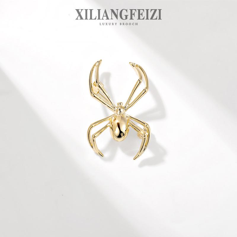 European-American Simple Spider Brooch: Stylish Insect Corsage Lapel Pin Accessory