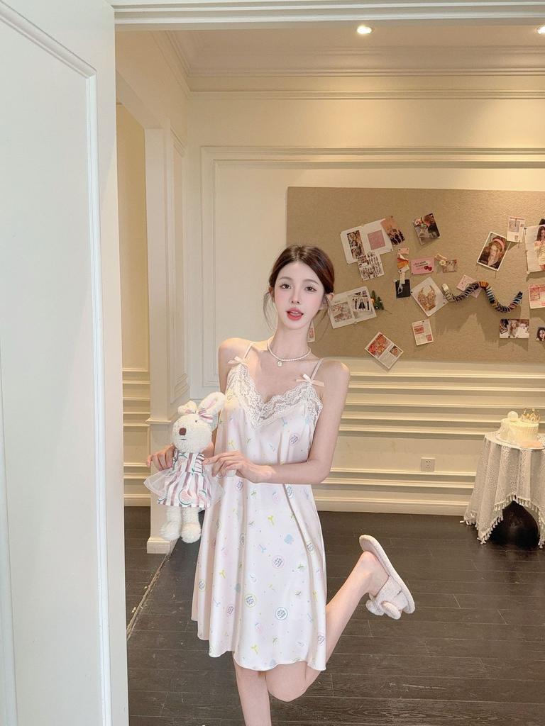 Sexy pajamas women Ice Ribbon chest pad summer ice silk new nightgown pure lust wind sweet print lace loungewear