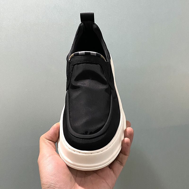 Fashion Breathable Men's Casual Flat Shoes 2025 New Summer Fashion Comfortable Lightweight Platform Shoes Slip On Vulcanized Shoes