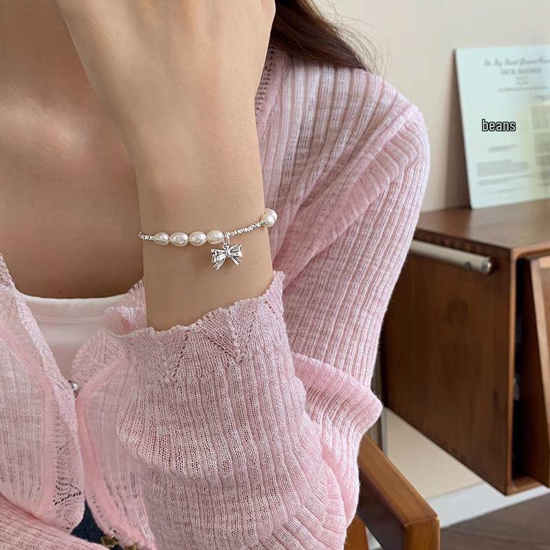 Korean Fashion Pearl & Silver Bracelet: Elegant Design for Women, Perfect for Girlfriends & Best Friends