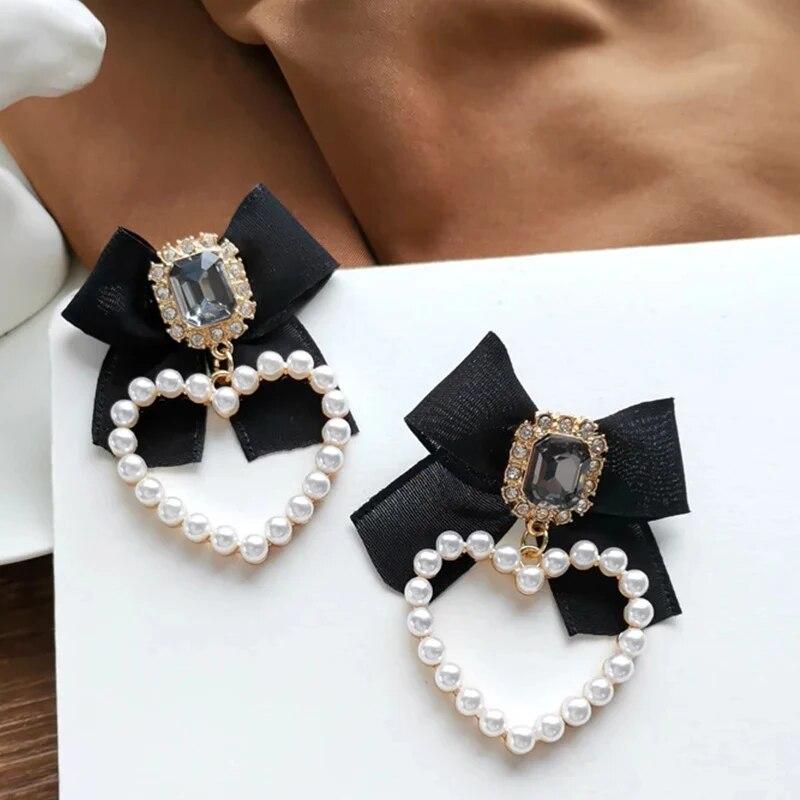 

Black Bowknot Square Glass Heart Charm Drop Earrings Gold Color Heart Metal Imitation Pearl Surround Ins Girls Party Jewelry