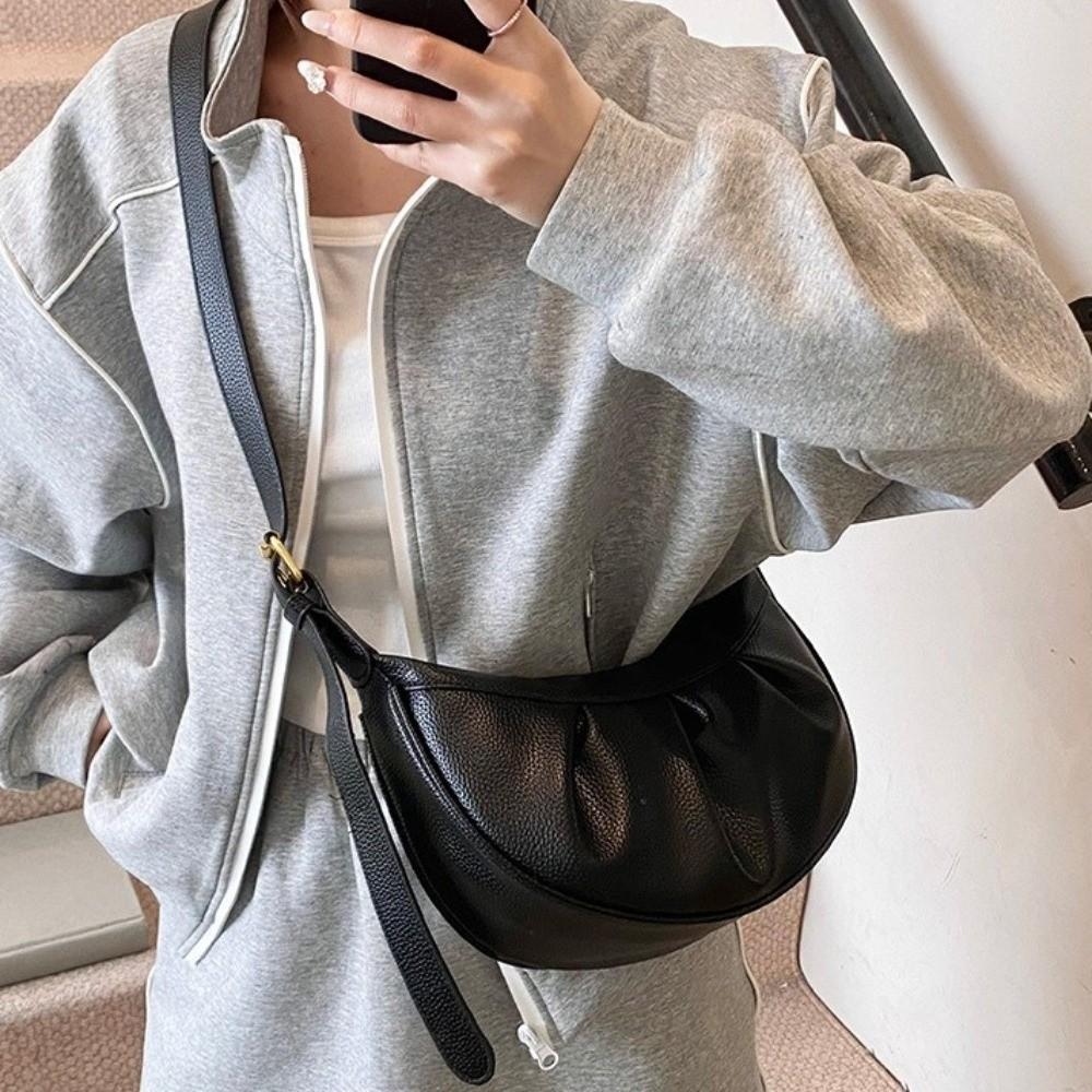 Lightweight PU Dumpling Bag Korean Style Underarm Shoulder Bag Cute Pleated Crossbody Bag  Student