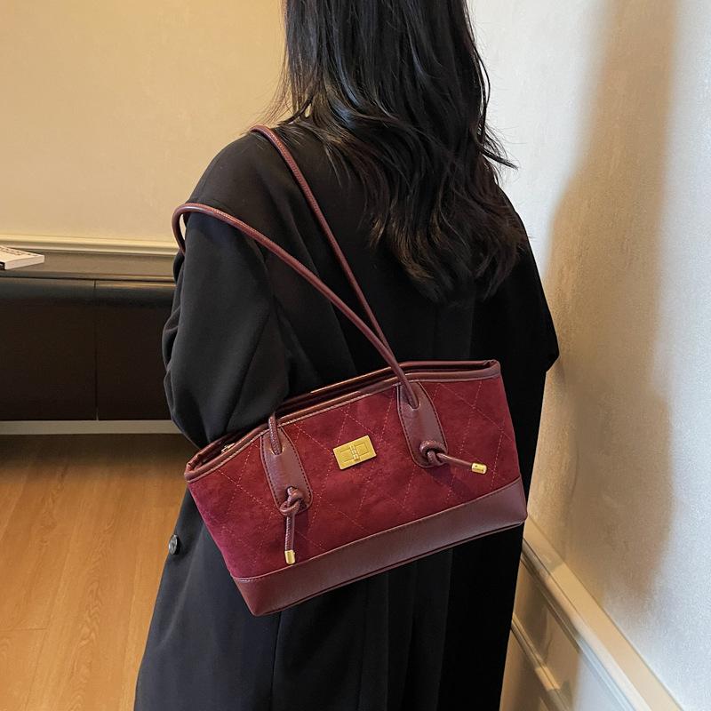 

Популярная в этом году женская сумка 2025 новая осенне-зимняя универсальная повседневная наплечная сумка текстурная сумка-тоут для поездок на работу бордовый