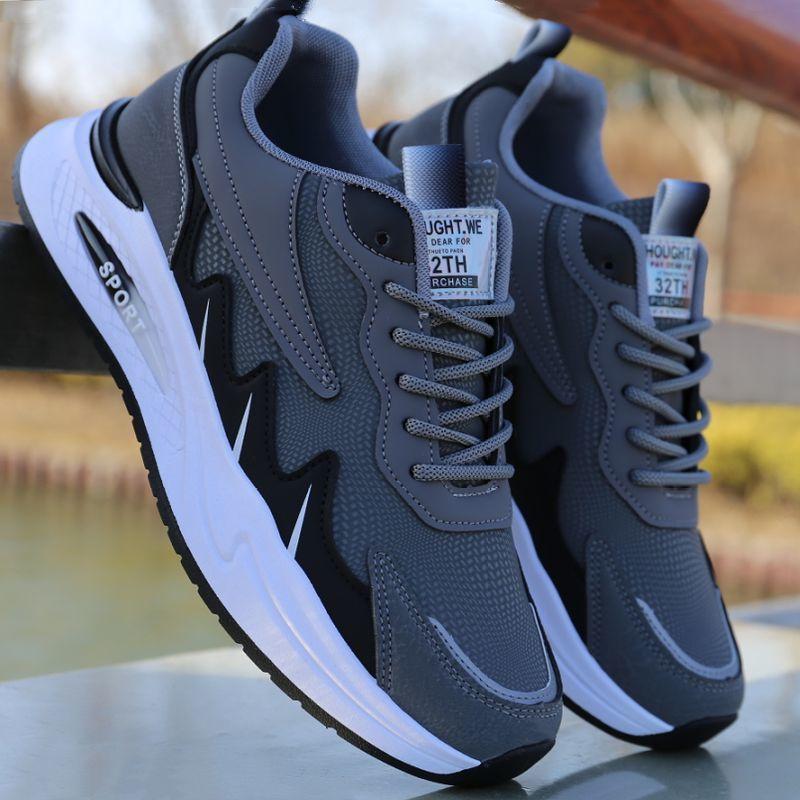 Comfortable and breathable shoes men's new versatile sports shoes soft sole leather surface non-slip and wear-resistant running shoes men's fashion