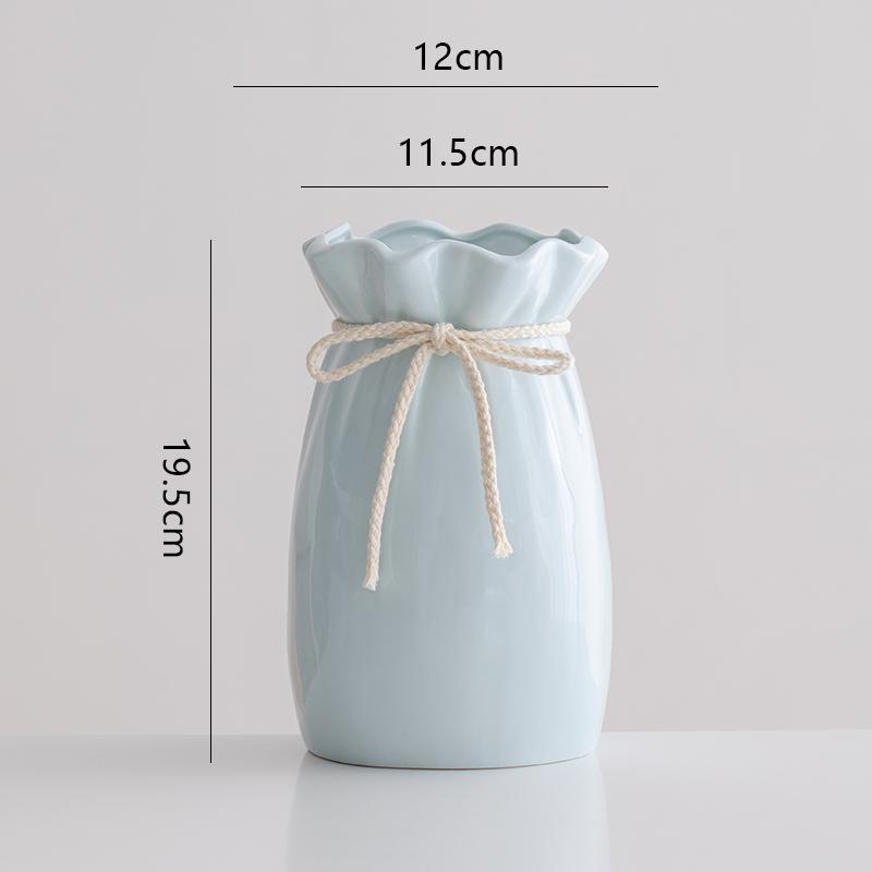 Nordic Minimalist Ceramic Flower Vase for Dried Flowers - Elegant Home Decor and Desktop Ornament.