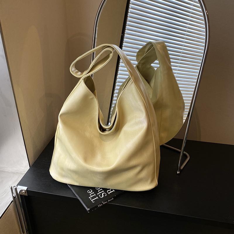 Retro Large-capacity Tote Bag Women's Spring New Trendy Fashion Shoulder Bag Versatile Bucket Bag