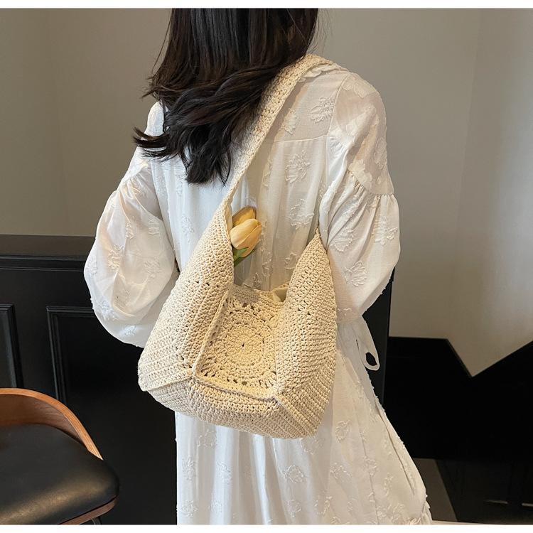Large capacity woven straw bag women's summer 2025 new fashion shoulder seaside vacation beach bag