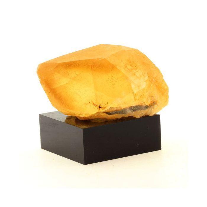 Pierres et Minéraux. Calcite. 1120.0 ct. La Sambre Quarry, Landelies, Belgique.