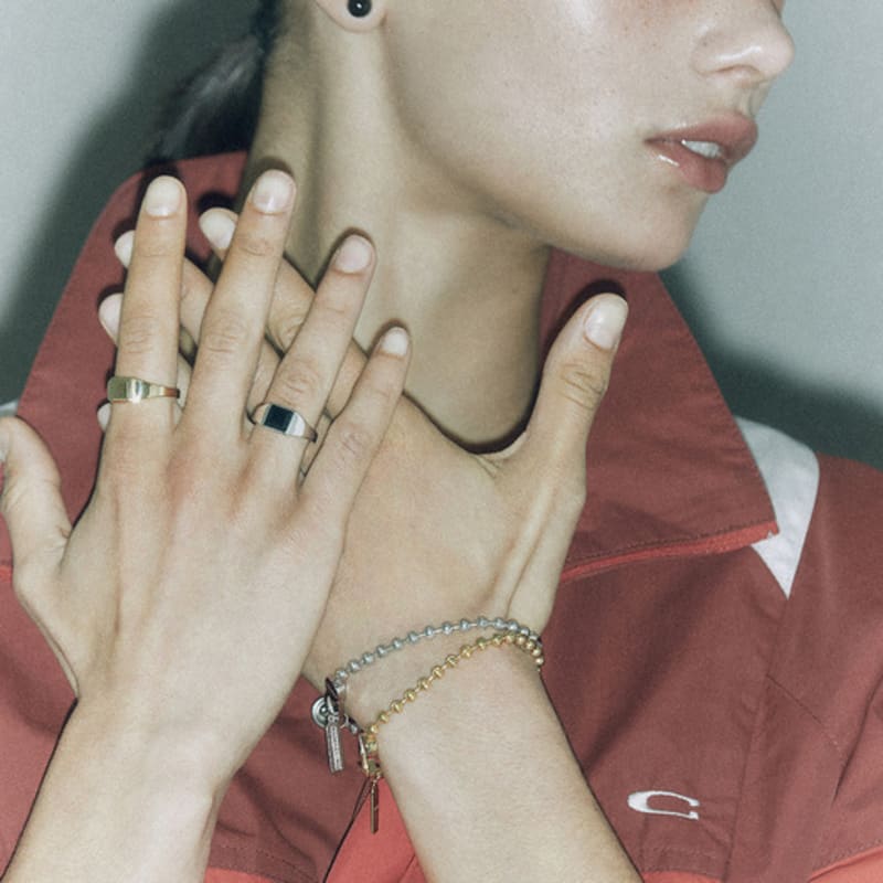 

NUMBERING #5932 Gold_Medium