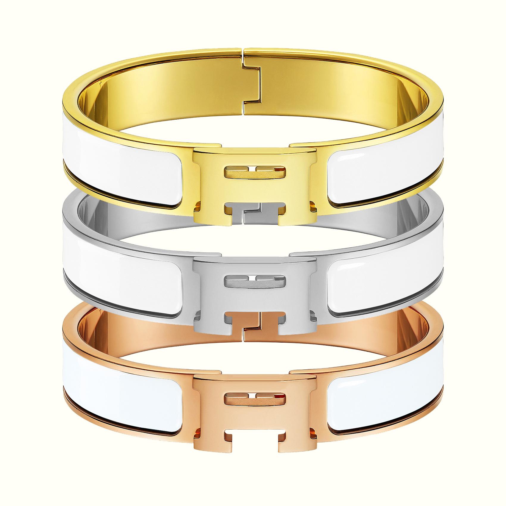 

Classic H-letter Bracelet with Multiple Colors Enamel Bracelet 925 Silver Inner diameter19CM silver