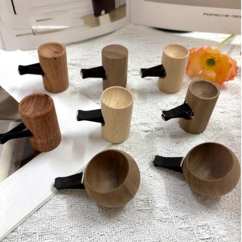 Spherical Wooden Car Essential Oil Diffuser Car Aromatherapy Clip Car Air Freshener Auto Decoration