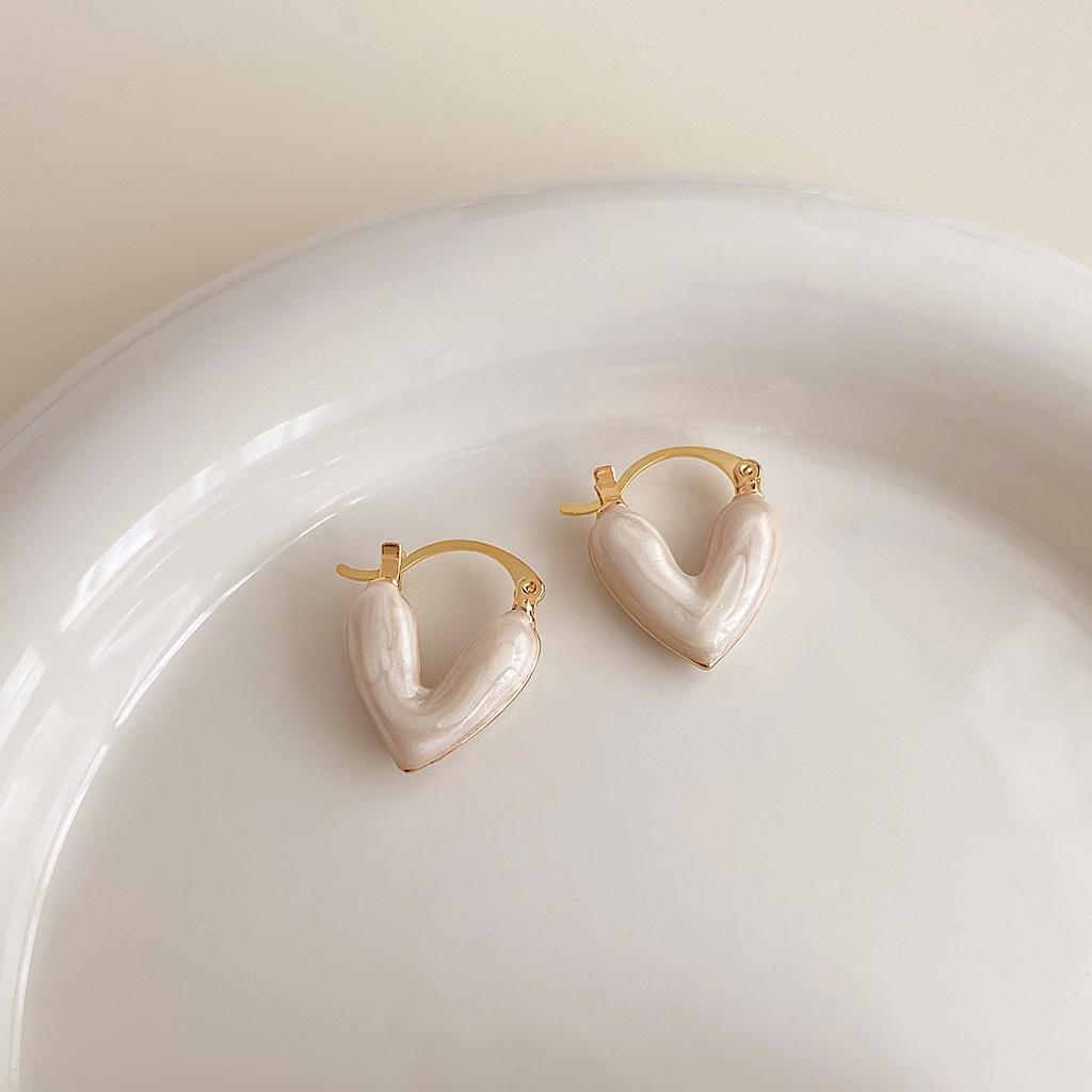 Elegant Heart Drip Oil Flower Stud Earrings for Women