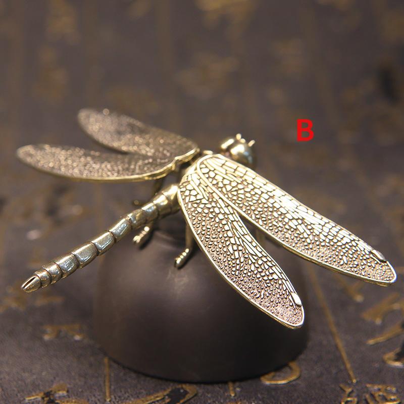 Módní mosazné figurky vážek Simulační zvířecí hračka Odnímatelná křídla Kancelářský stůl Malá ozdoba Dekorace do obývacího pokoje na TV skříňku