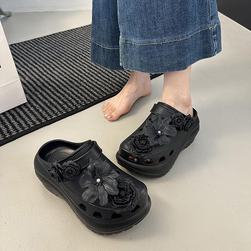 Flower hole shoes women's summer wear new breathable puffs fashionable versatile thick-soled beach bag head cool slippers