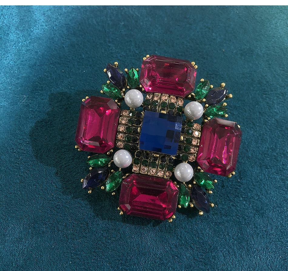 SKEDS Luxury Full Crystal Baroque Brooches Pins For Women Fashion Rhinestone Classic Big Badges Vintage Lady Party Banquet Pin