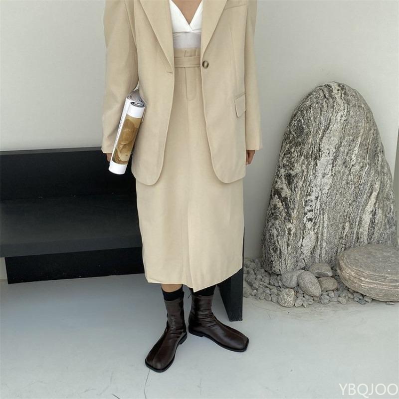 Small Size Autumn and Winter Fashion New Low Heel Square Toe Women's Short Boots with Simple Zipper Niche Women's Single Boots