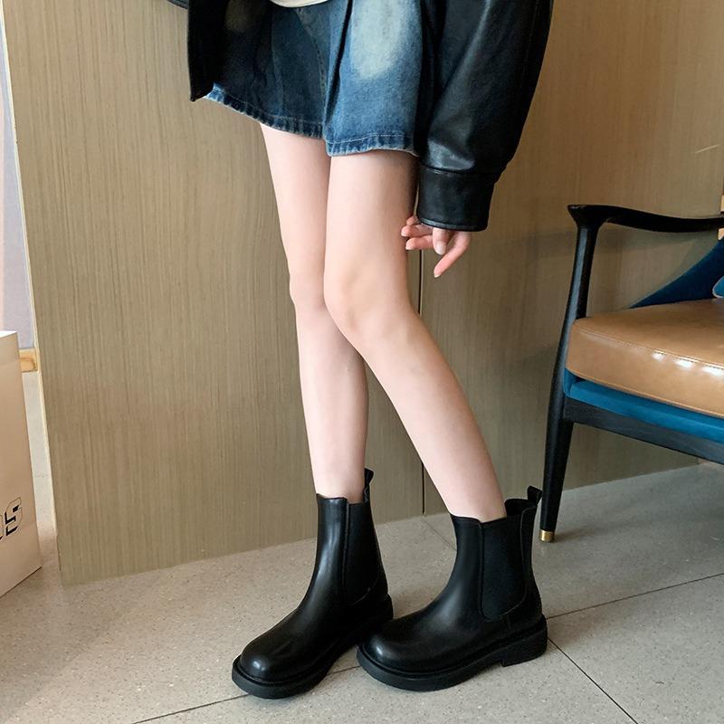 Fat mm Chelsea Short Boots Flat Cigarette Boots Martin Boots Thick Legs Big Tube Large Size Women's Shoes