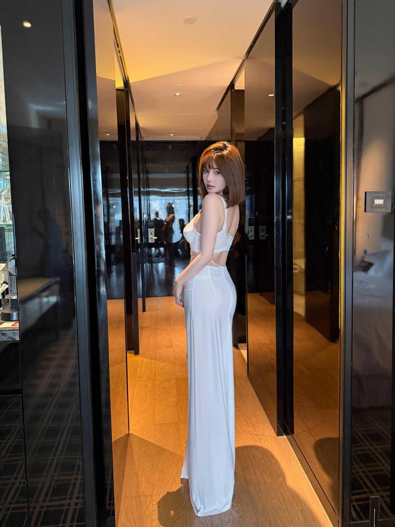 Sexy Nightclub Deep V Long Dress with Thickened Cups & High Slit