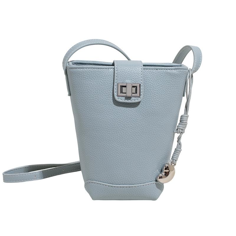 Bags, versatile bucket bags, new fashion, popular today, casual messenger bags, mobile phone bags are trendy