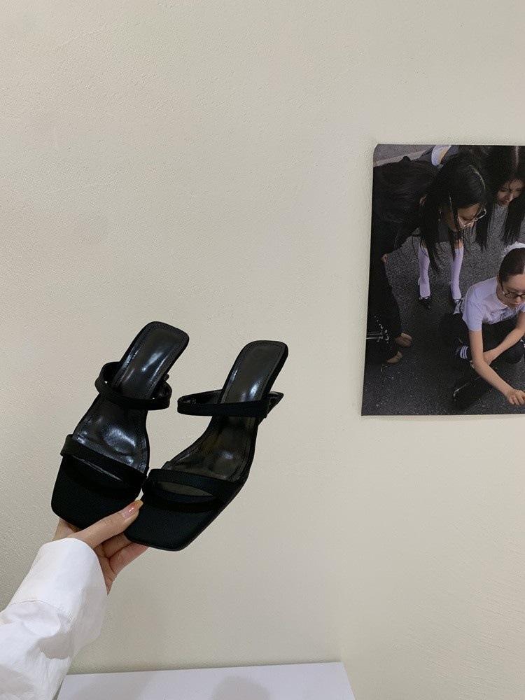 Design Sense Niche Wedge Heel Slippers Women's Summer Wear Soft Sole with High Heels Silver Sandals