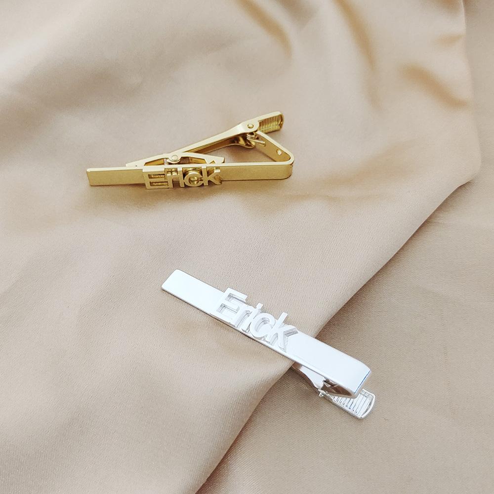 DODOAI Custom Tie Clasp Customized Name Jewelry Stainless Steel Name Lapel Pin Valentine's Day Gift Personalized Name Jewelry