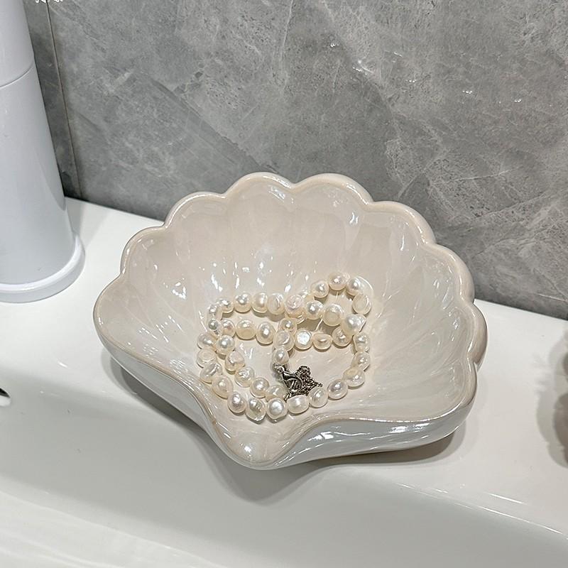 Creative Modern Shell Soap Box Soap Box Simple Soap Dish Holder for Household Use Toilet and Restroom Drainage Storage
