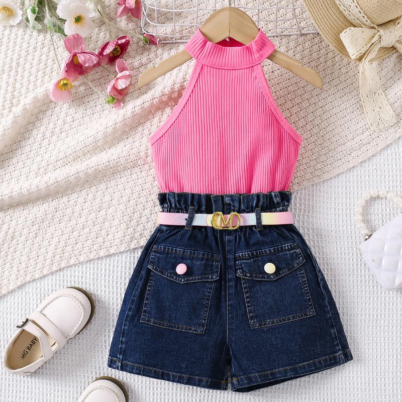 

Комплект одежды для девочек 2025 года, летние детские повседневные однотонные свитера без рукавов, джинсовые шорты с высокой талией и поясом 90cm розы красного