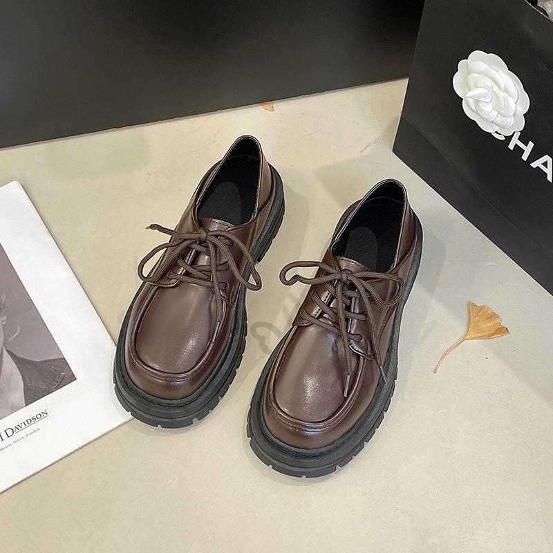 

thick-soled spring new low-top single shoes women s big thick-soled retro small leather shoes 40 чёрный