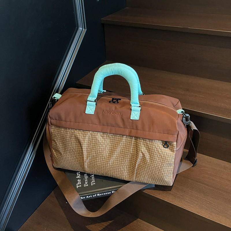 Travel Bag for Women with Lightweight Multi-function Crossbody Sports Gym Bag Hand-provided Large Capacity Storage Duffle Bag