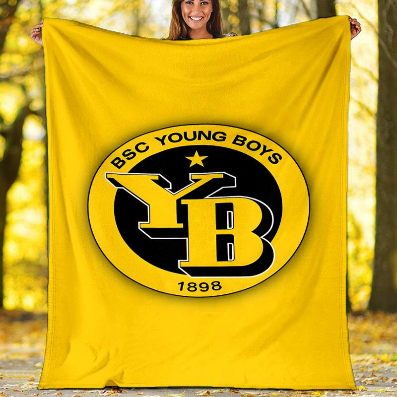 1pc Football Team (26) Theme Blanket - Digital Print, Polyester, Cozy for All Seasons, Perfect for Outdoor, Camping, and Travel