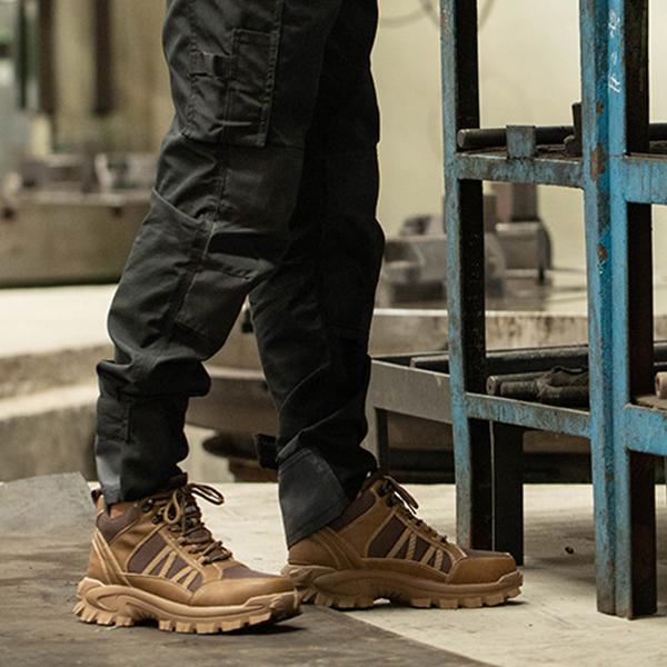 Men's Anti-Puncture Breathable Safety Protective Shoes Steel Toe Wear-resistant Work Boots Men's Protective Hiking Boots Plus Size 36-48