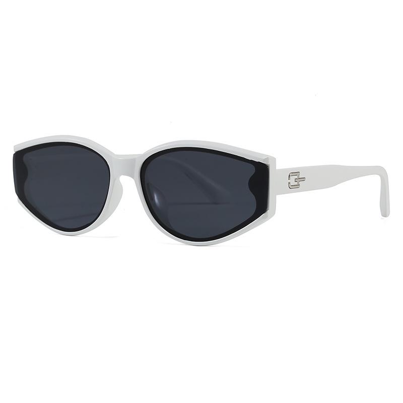 2026 European & American Trend Dark Cat Eye Sunglasses - Niche, Personalized, Small Frame