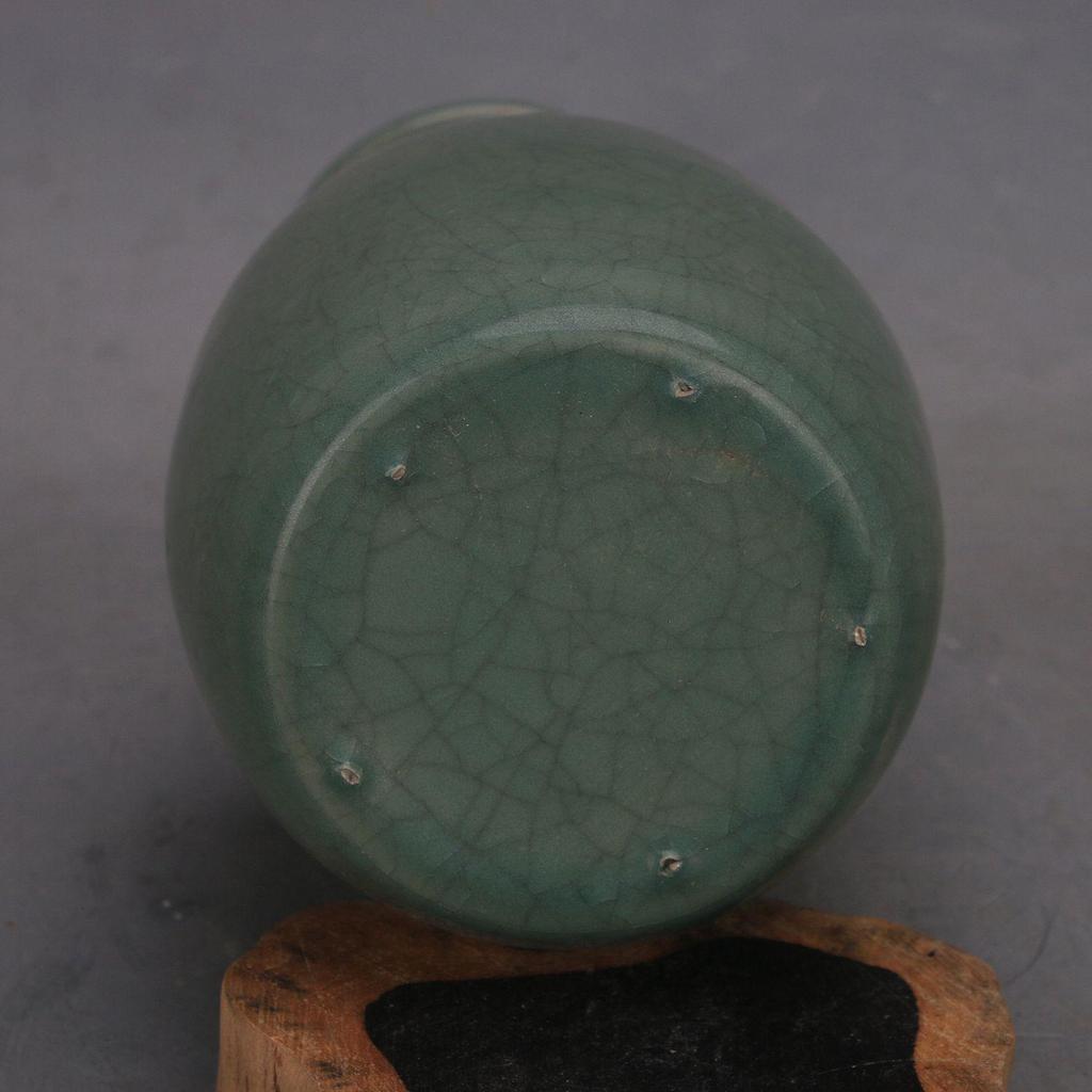 Song Dynasty Style Ru Kiln Celadon Vase with Ice Crack Design - Imitation Antique Porcelain Collection