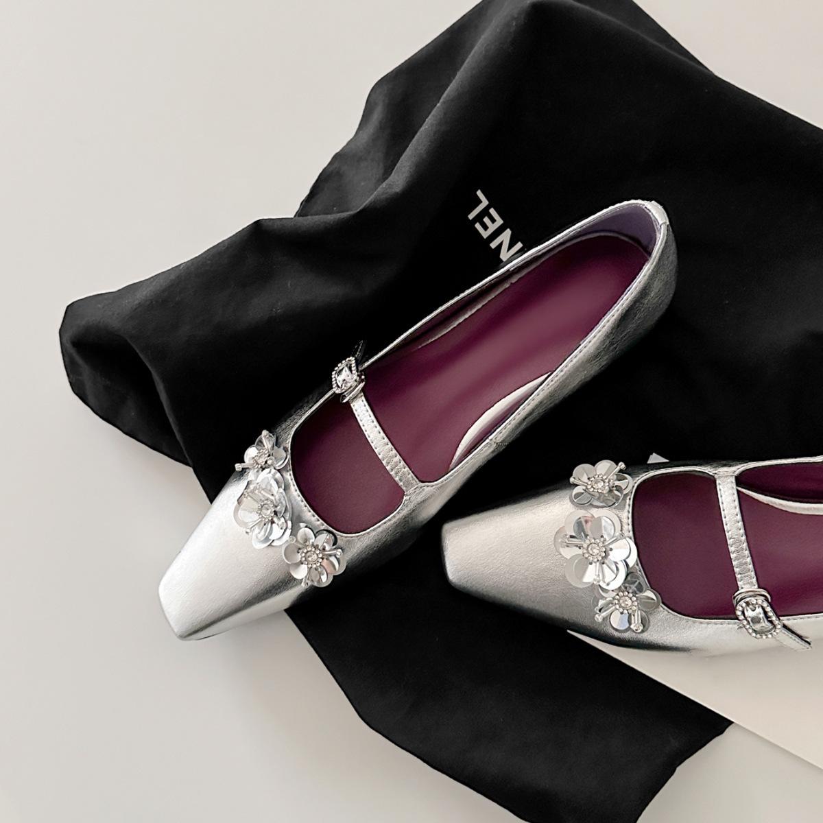 

Sheepskin~ French flower silver Mary Jane shoes femininity square head light mouth with skirt inner height-increasing commuting shoes 40