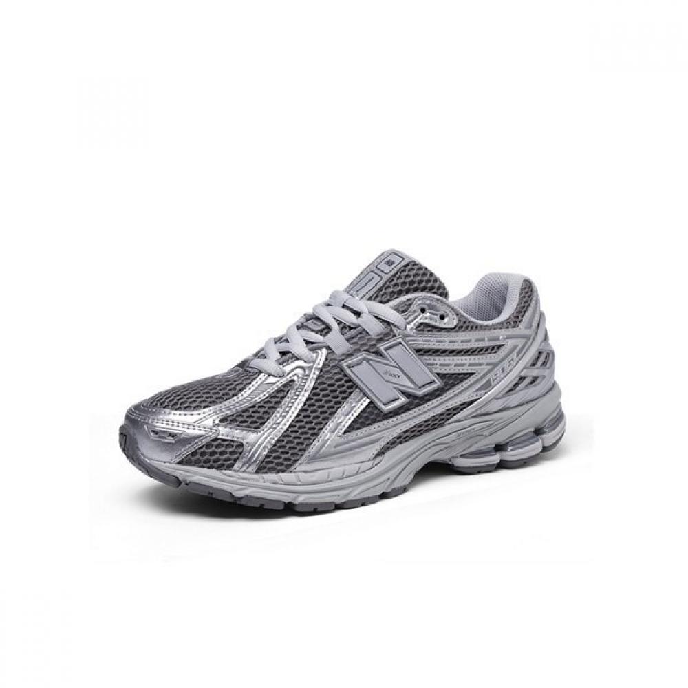 

New Balance Half Club Public Sneakers 1906r Harbor M1906reh light gray/265