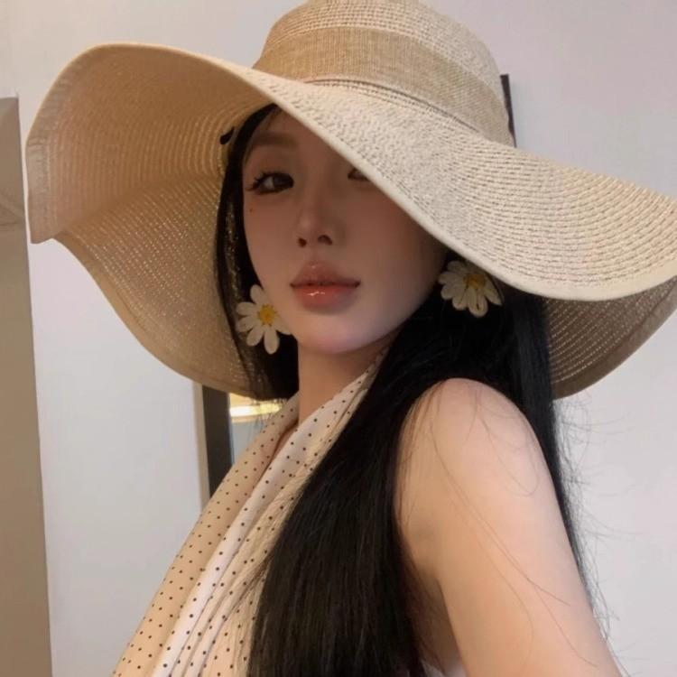 AiJIaWei vacation milf curved edge straw hat big brim women summer outing beach sun protection hat seaside