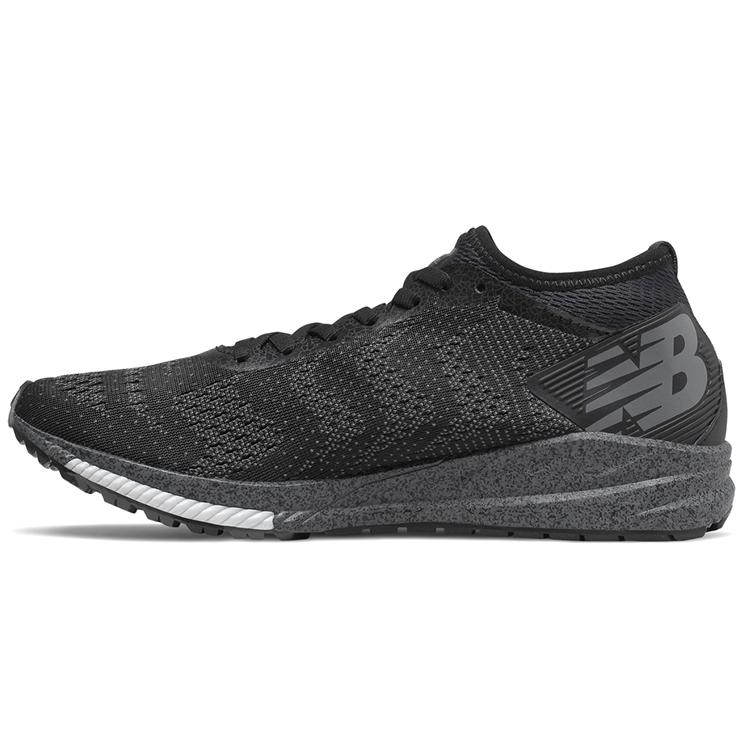 

новые женские New Balance FuelCell Impulse 40