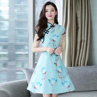 Robe Cheongsam pour femme Style ethnique chinois rétro Imprimé Col montant Manches courtes Amincissante à la taille