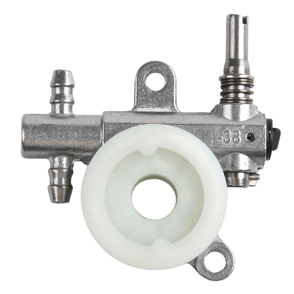 1Pcs Chainsaw Oil Pump With Worm Drive Gear For 2500 3800 Chainsaw Spare Parts Electric Saw Parts Garden Accessories