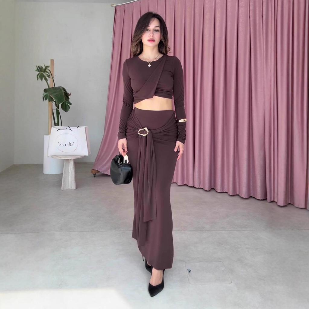2025 Autumn Women's Round Neck Long Sleeve Top and Sexy Long Dress Set